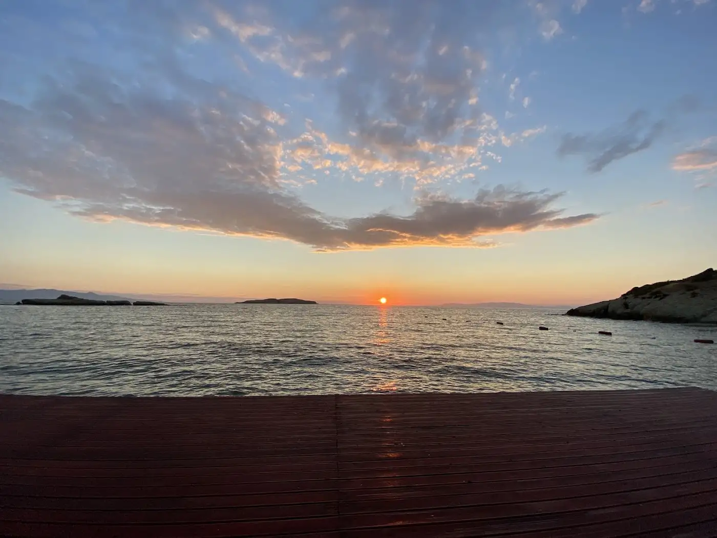 Bueno Beach & Hotel