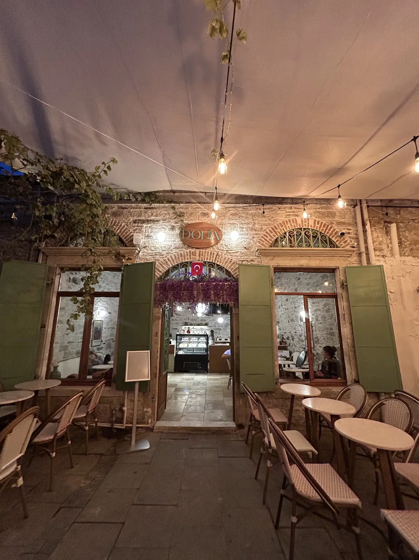 Dolia Cafe