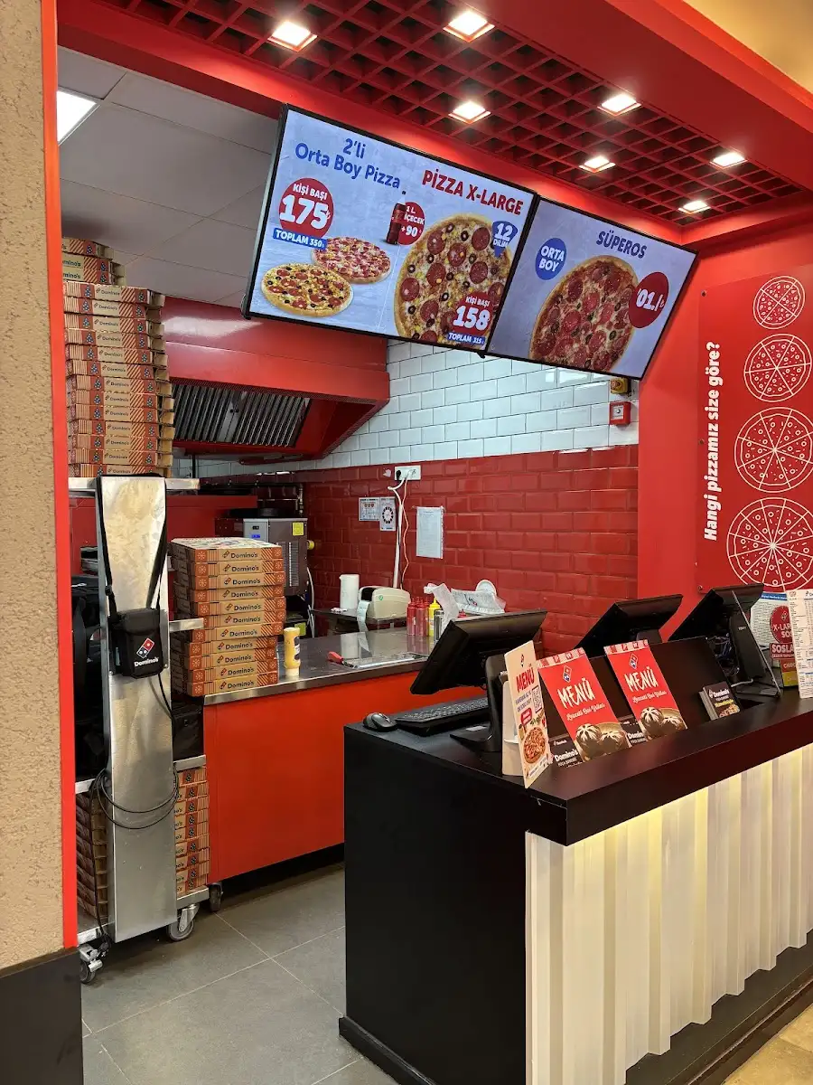 Domino's Pizza İzmir Foça
