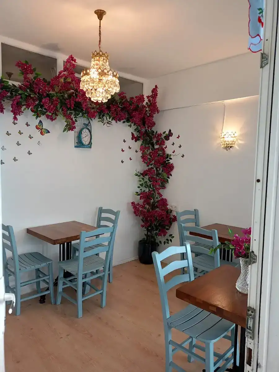 Foça Begonvill Çay Evi ve Butik fotoğraf 2