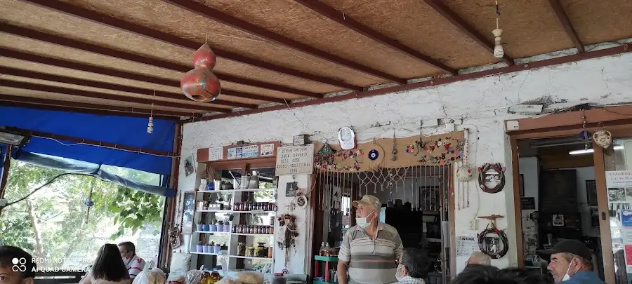 Foça Kozbeyli Şakir'in Dibek Kahvesi