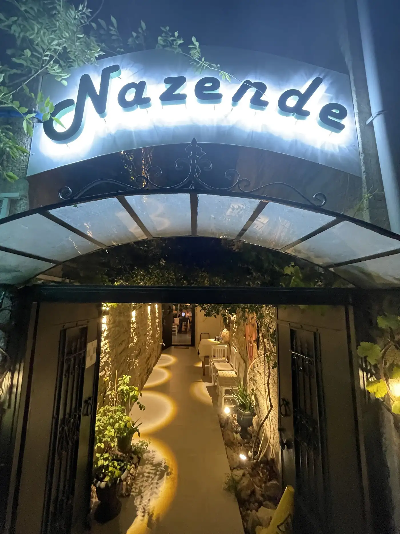 Nazende Foça