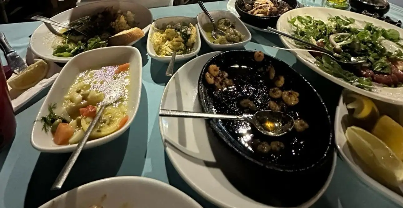 Orfoz Restaurant Yenifoça fotoğraf 3