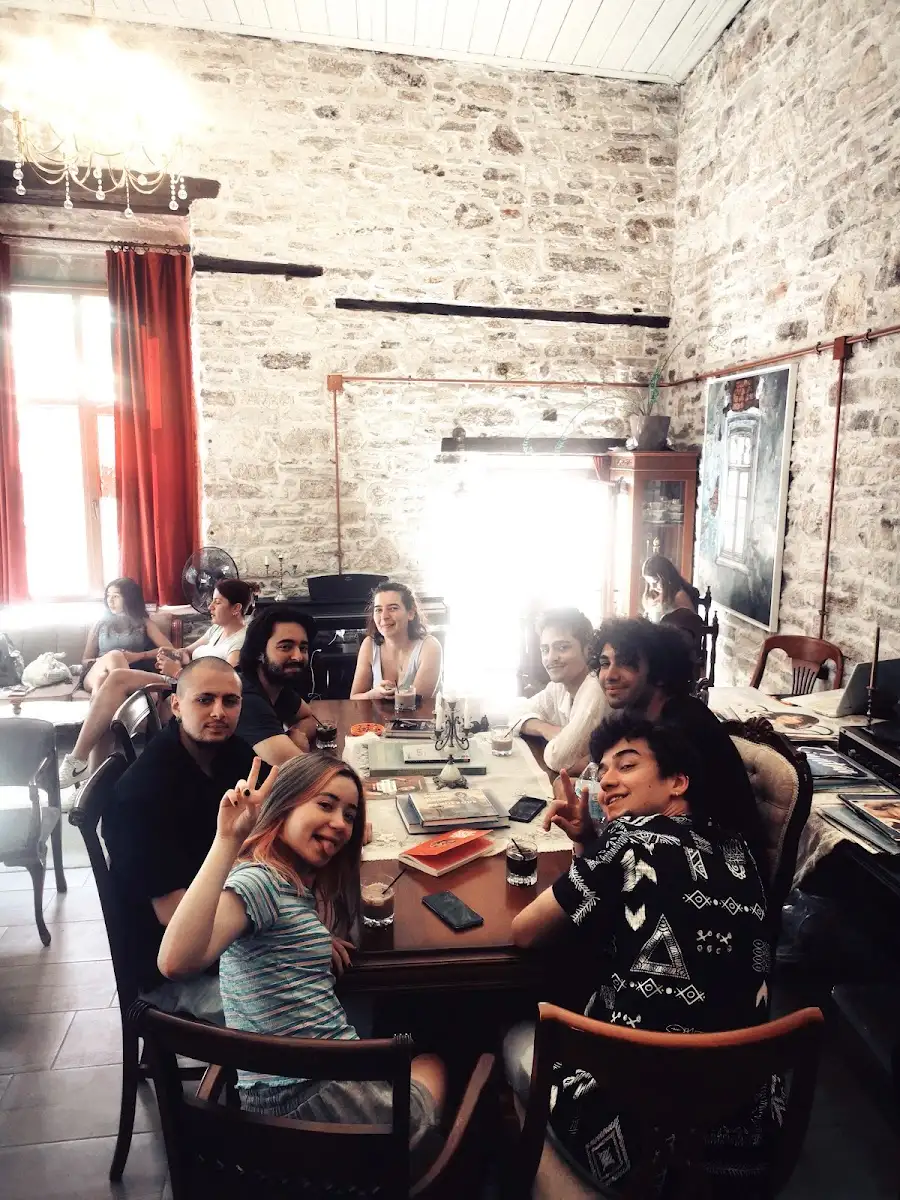 Plati Atölye Cafe
