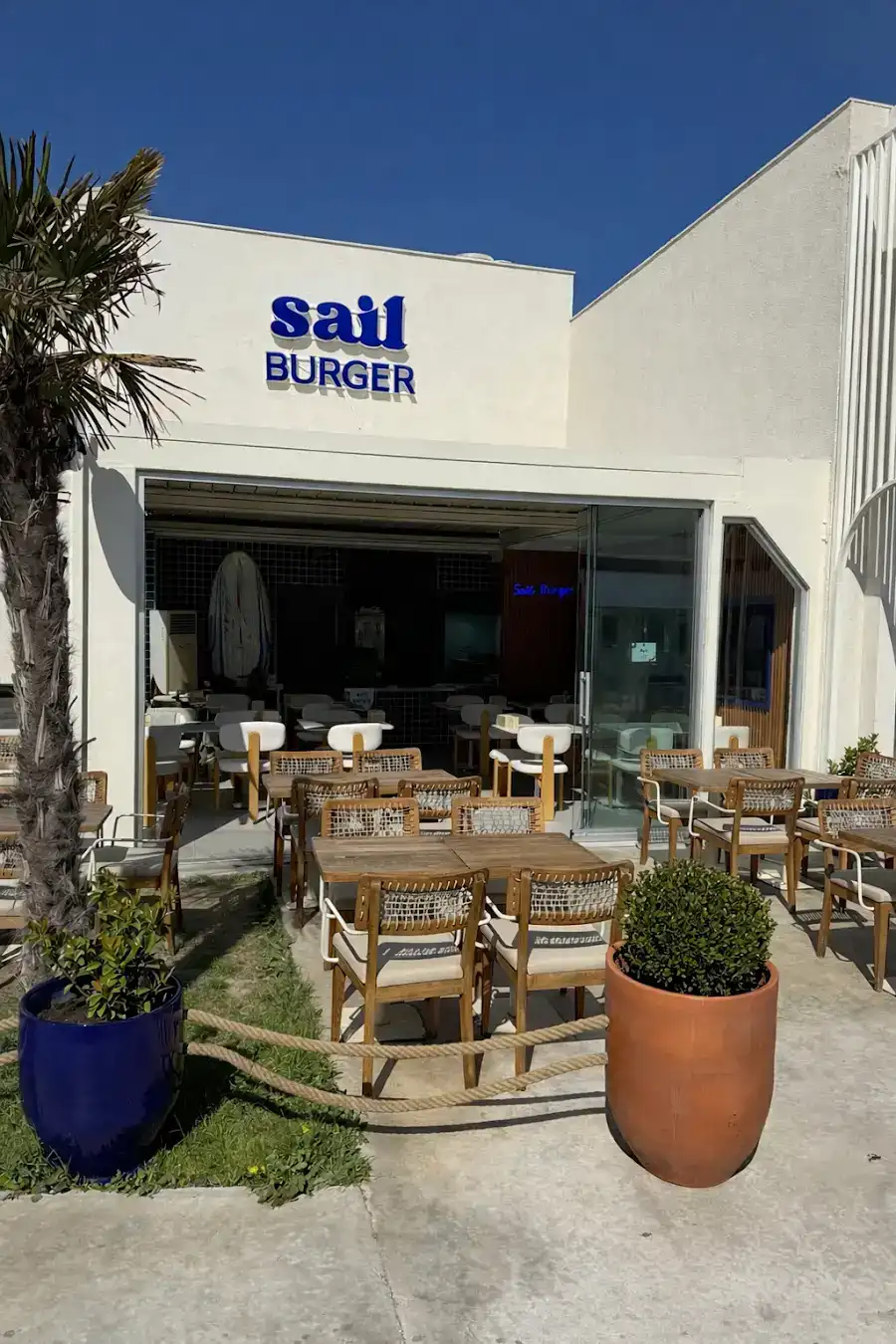 Sail Burger