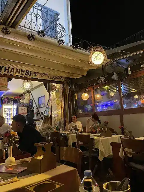 sardalya meyhane trio cafe