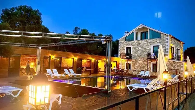 Victoria Hotel&Lounge
