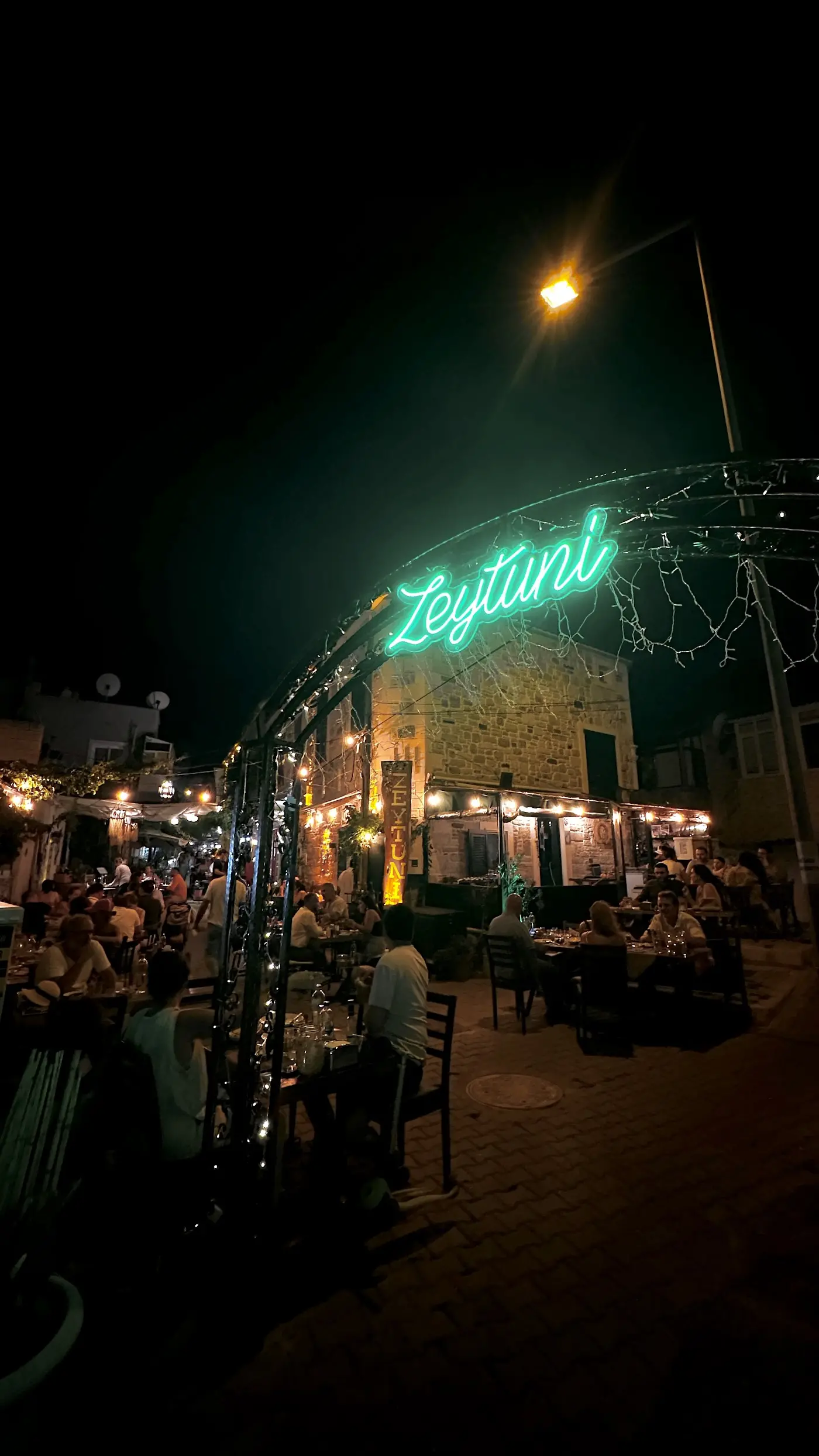Zeytuni Meyhane & Kahvaltı fotoğraf 3