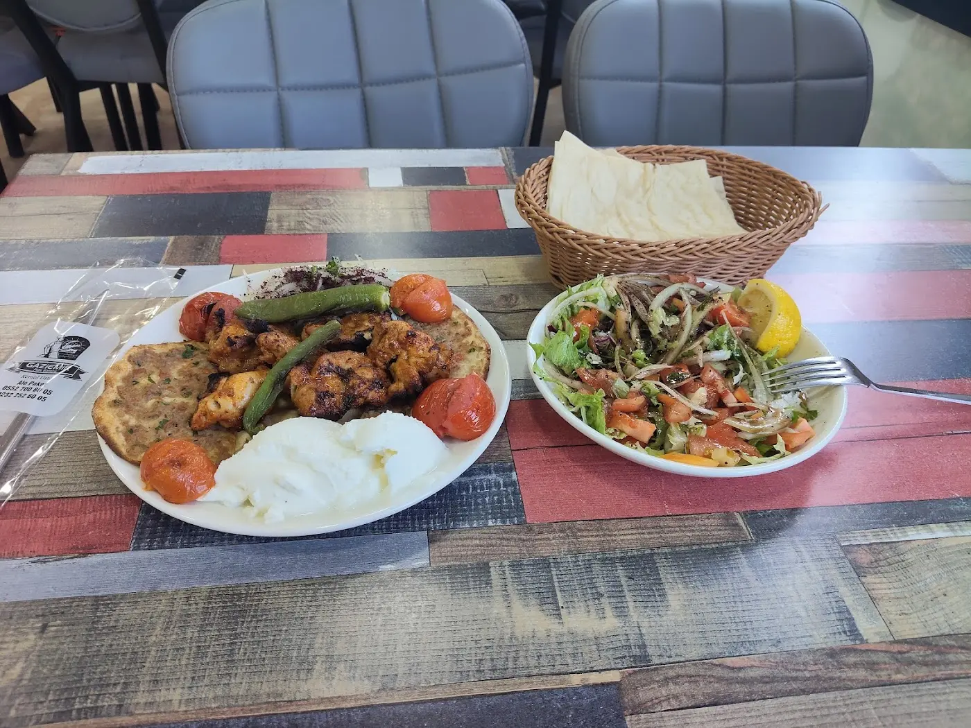 Gaziemir Pide Salonu | Gaziemirde Pide & Lahmuacun | Gaziemirde Yemek Nerede Yenir | Gaziemirde Yemek Siparişi fotoğraf 3