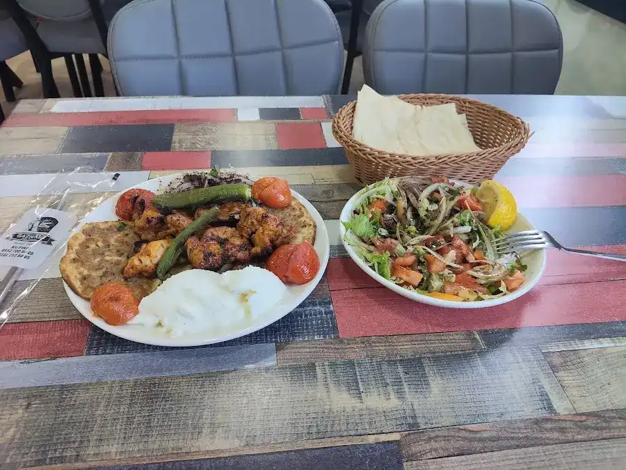 Gaziemir Pide Salonu | Gaziemirde Pide & Lahmuacun | Gaziemirde Yemek Nerede Yenir | Gaziemirde Yemek Siparişi fotoğraf 3