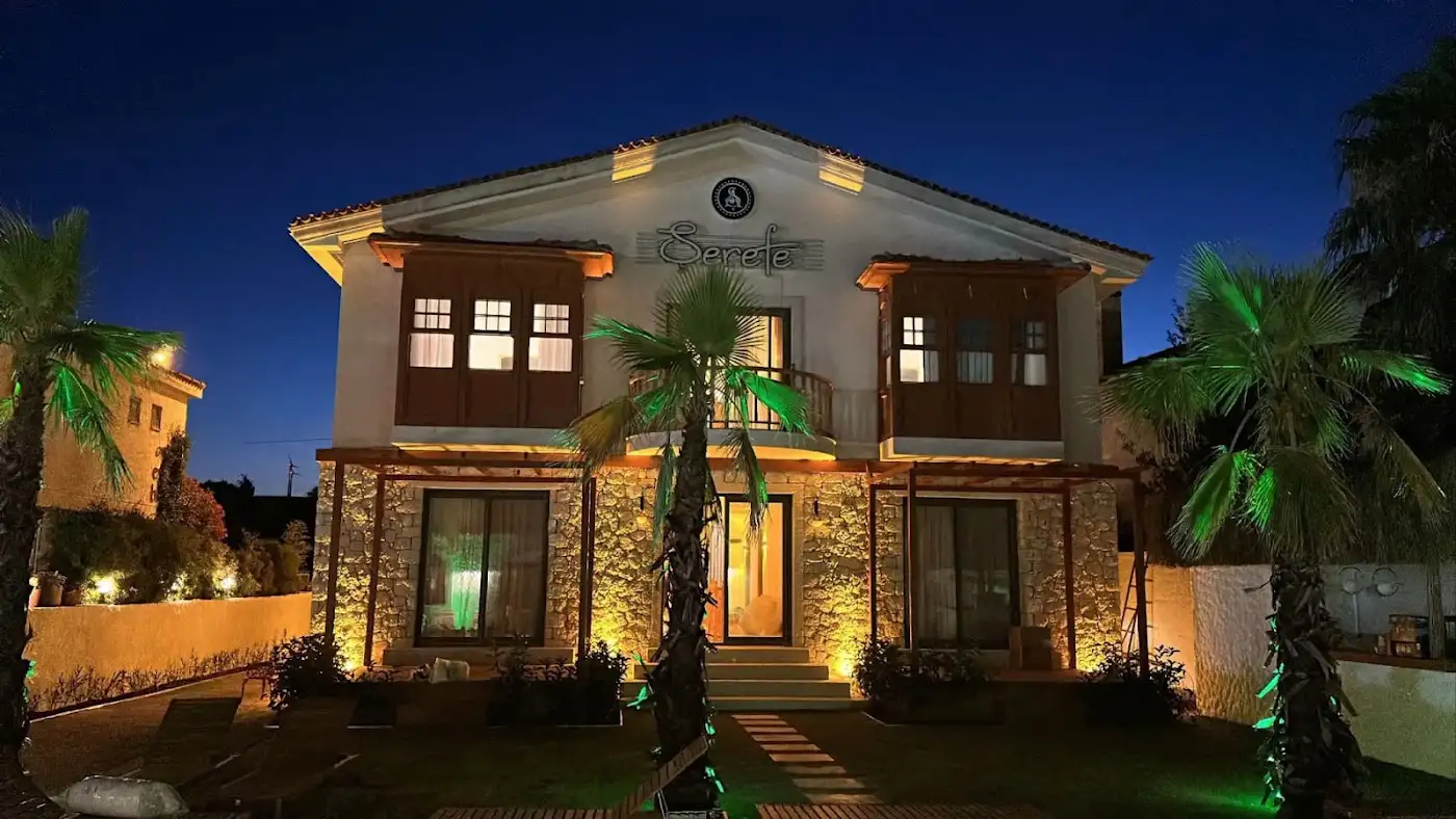 Şerefe Hotel Alaçatı