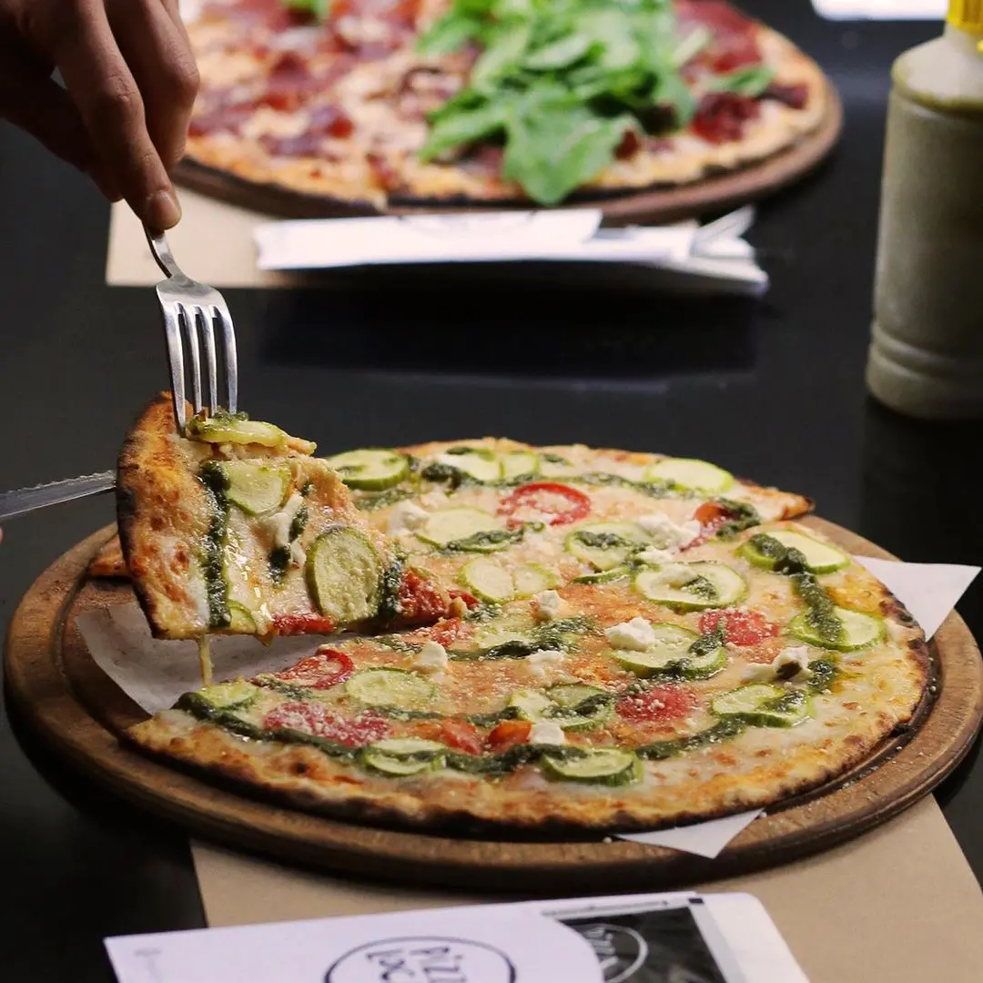 Pizza Locale (Güzelbahçe) fotoğraf 2