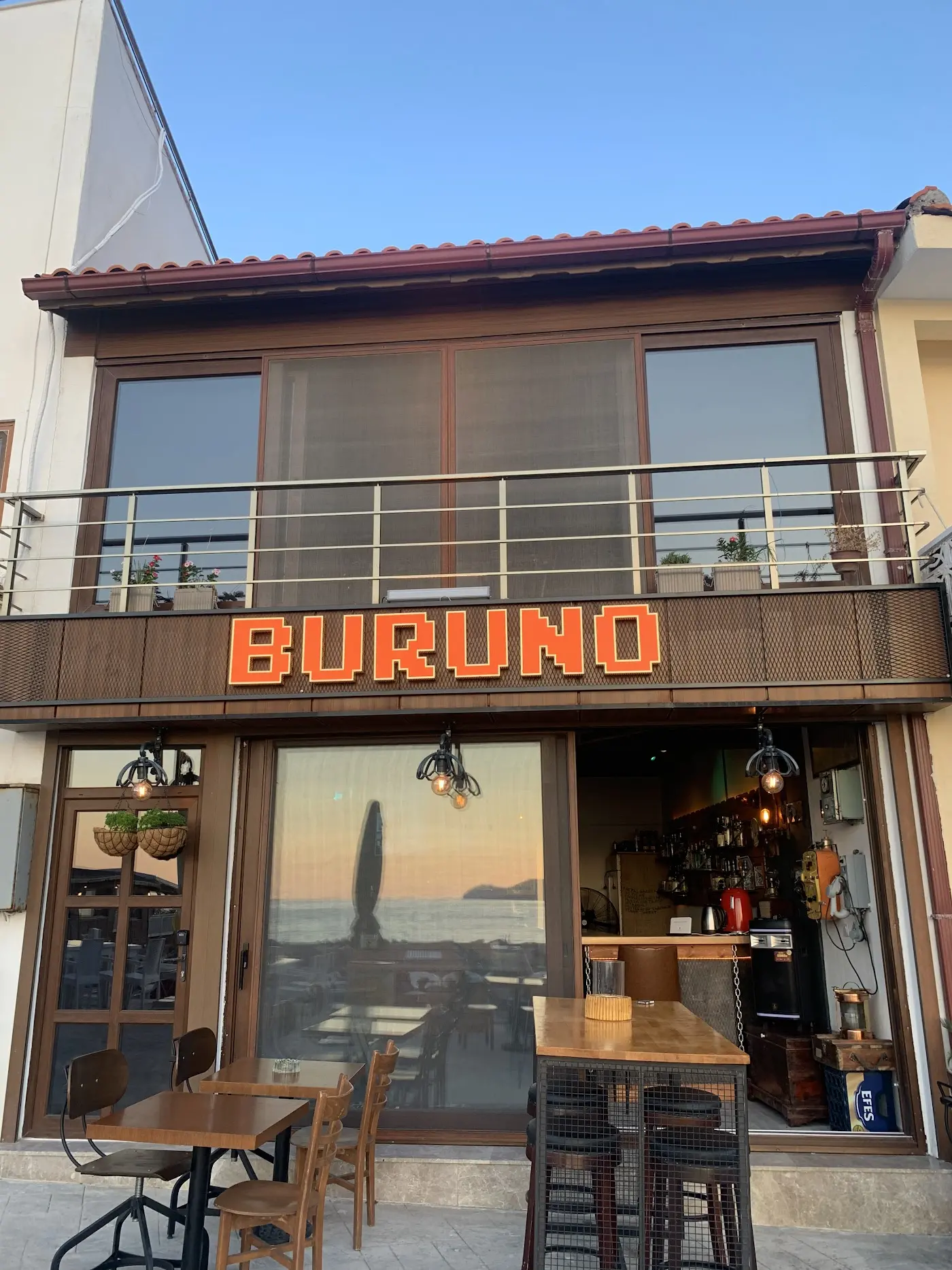 BURUNO CAFE&BAR