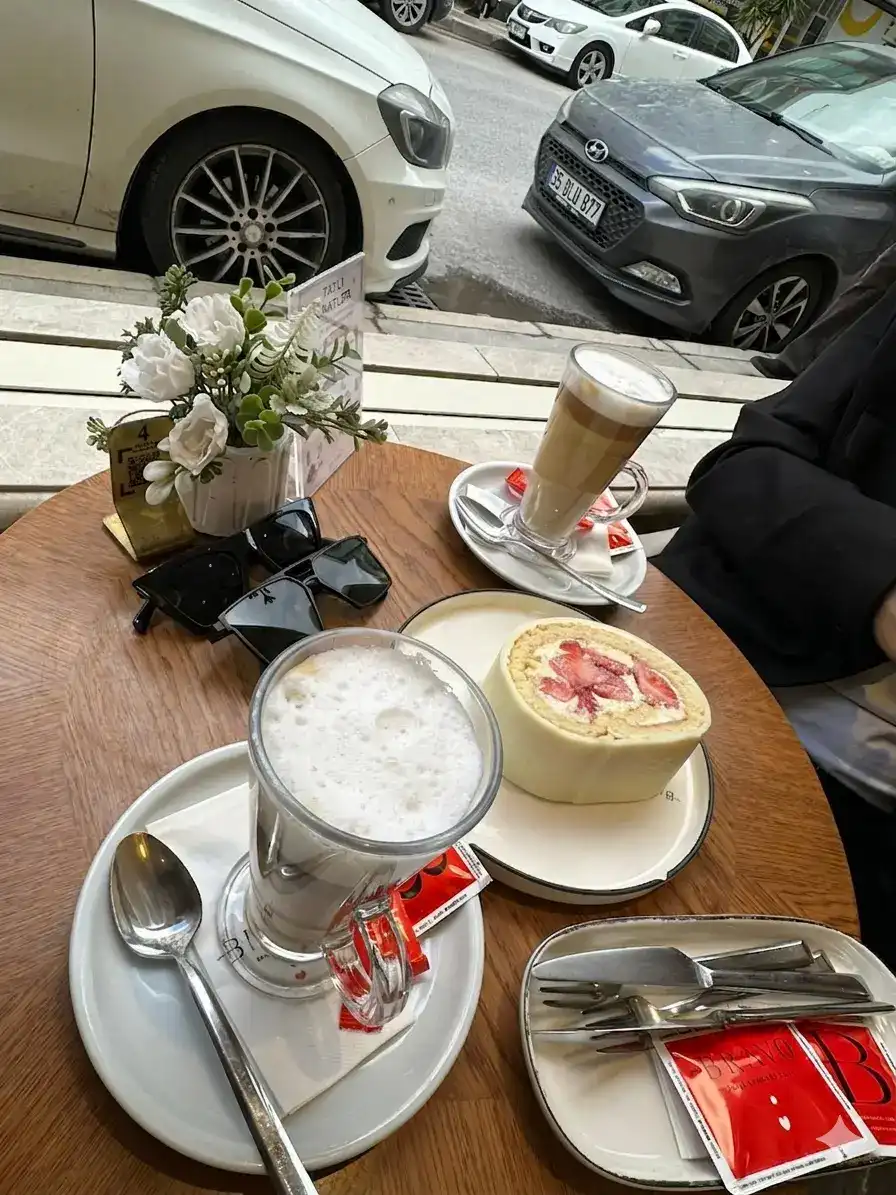 Bravo Patisserie fotoğraf 3