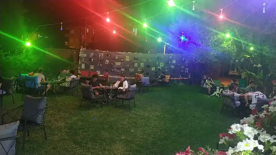 Cafe Mola