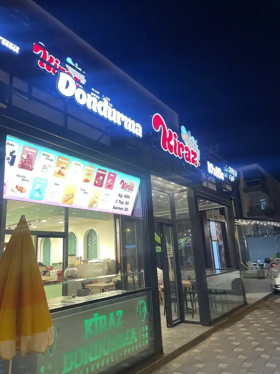 Kiraz Waffle & Dondurma Kepez