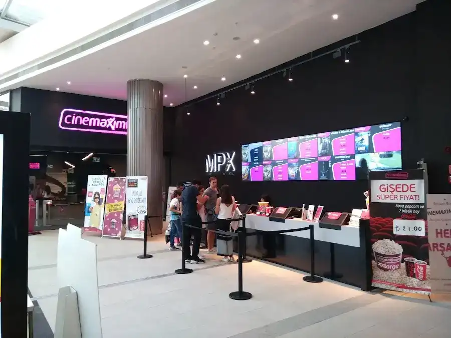 Paribu Cineverse Point Bornova fotoğraf 3