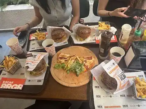 Ercan Burger fotoğraf 2