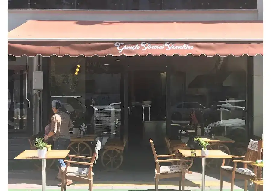 İzmir Tarihi Asansör Göveç'te Yöresel Yemekler