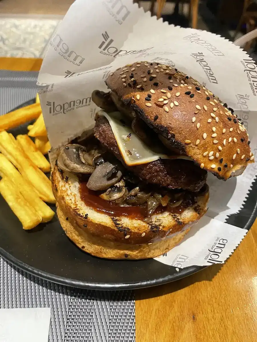 Mengoli Restaurant fotoğraf 3