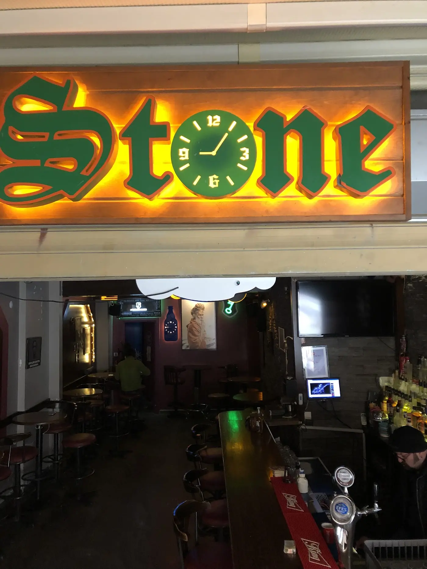 Stone Bar