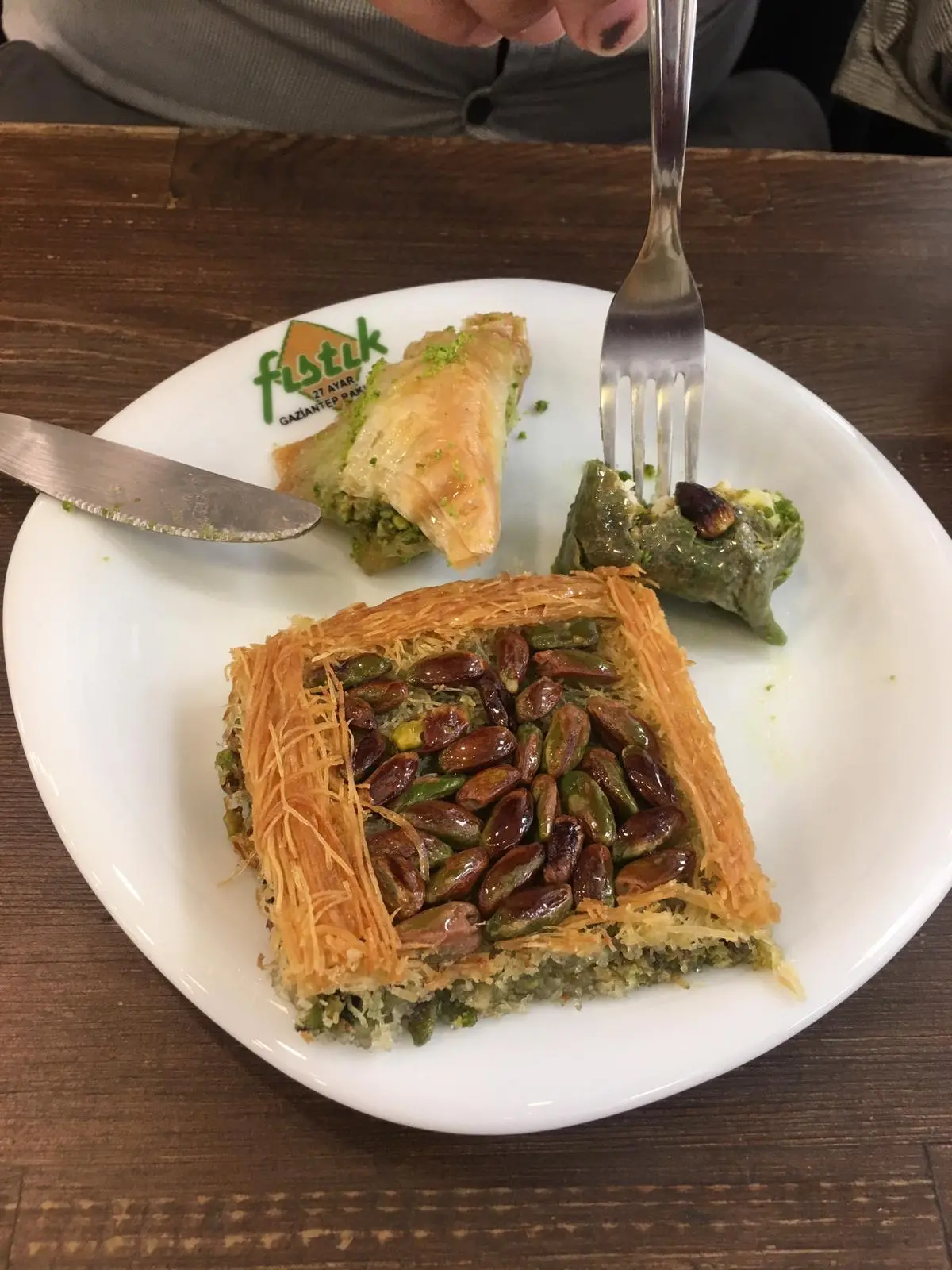 Fıstık Baklava Menemen