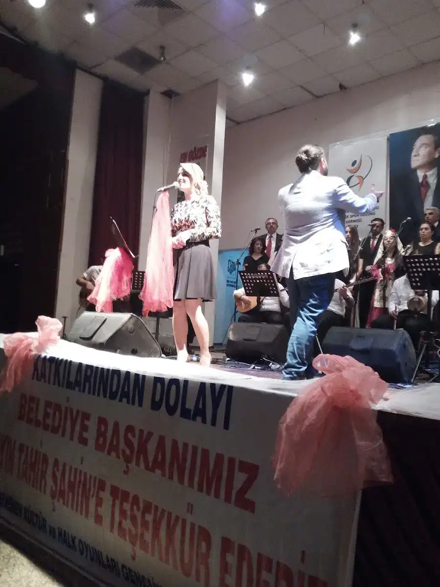 Menemen Belediyesi Kültür Merkezi fotoğraf 3