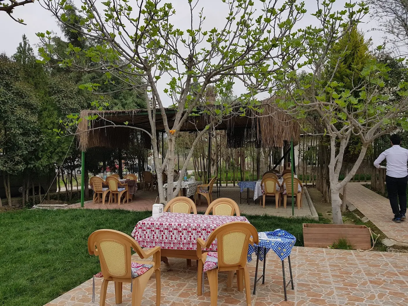 Menemen Şelale Pide Restorant Kebap Salonu
