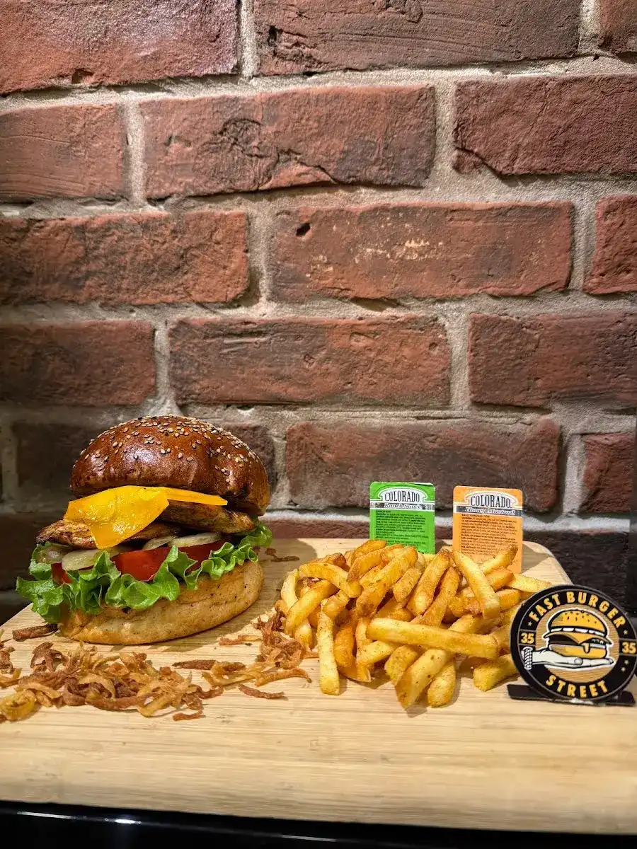 Fast Burger Street fotoğraf 3