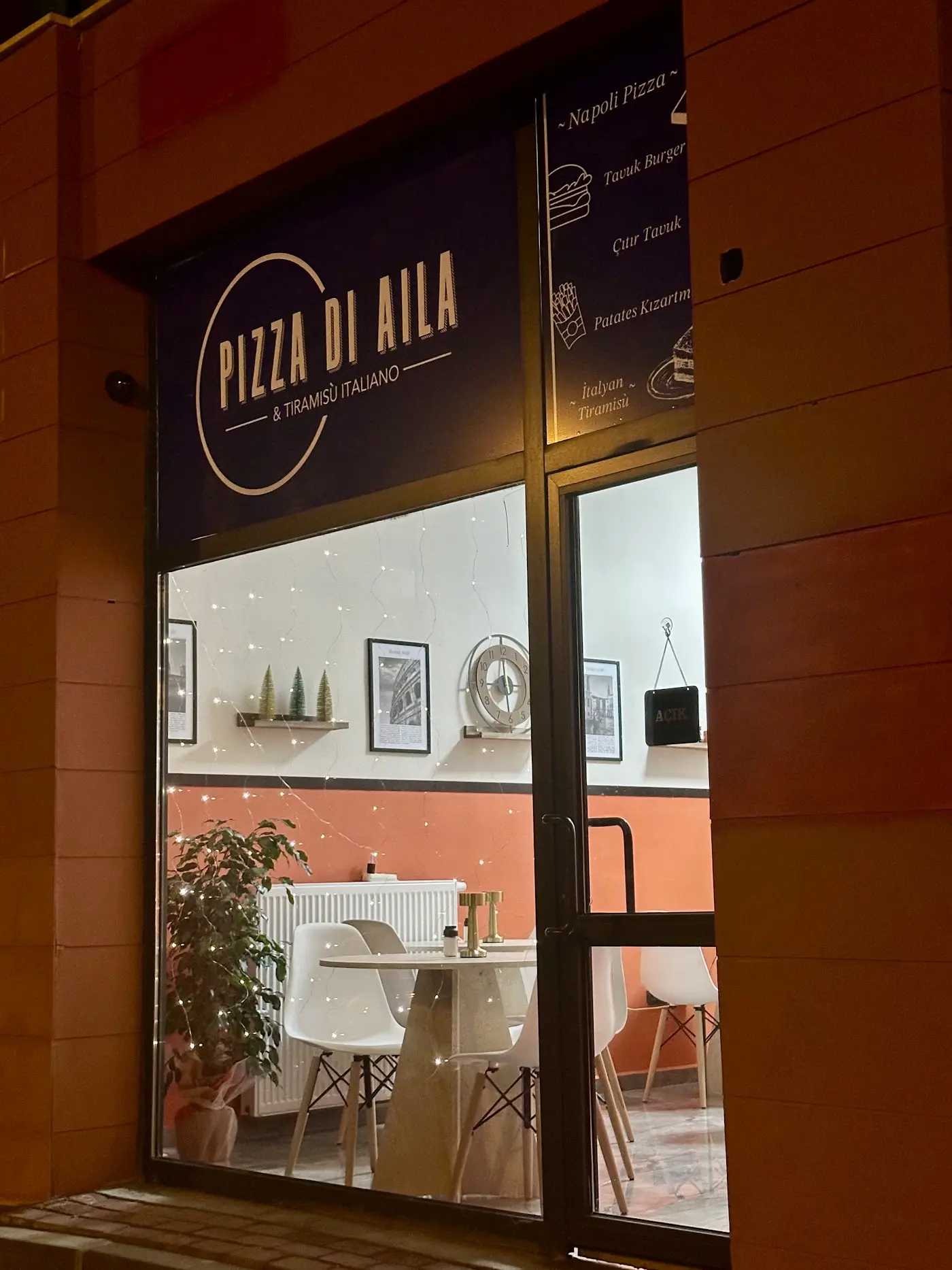 Pizza di Aila