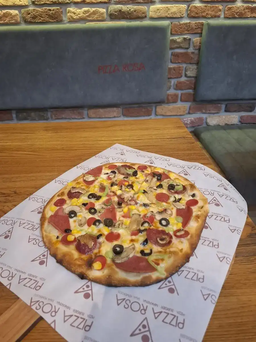 Pizza Rosa fotoğraf 3