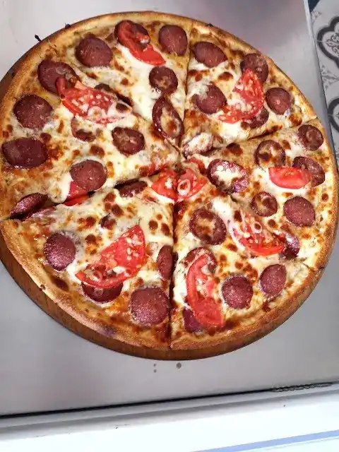 Pizza Tomato Selçuk