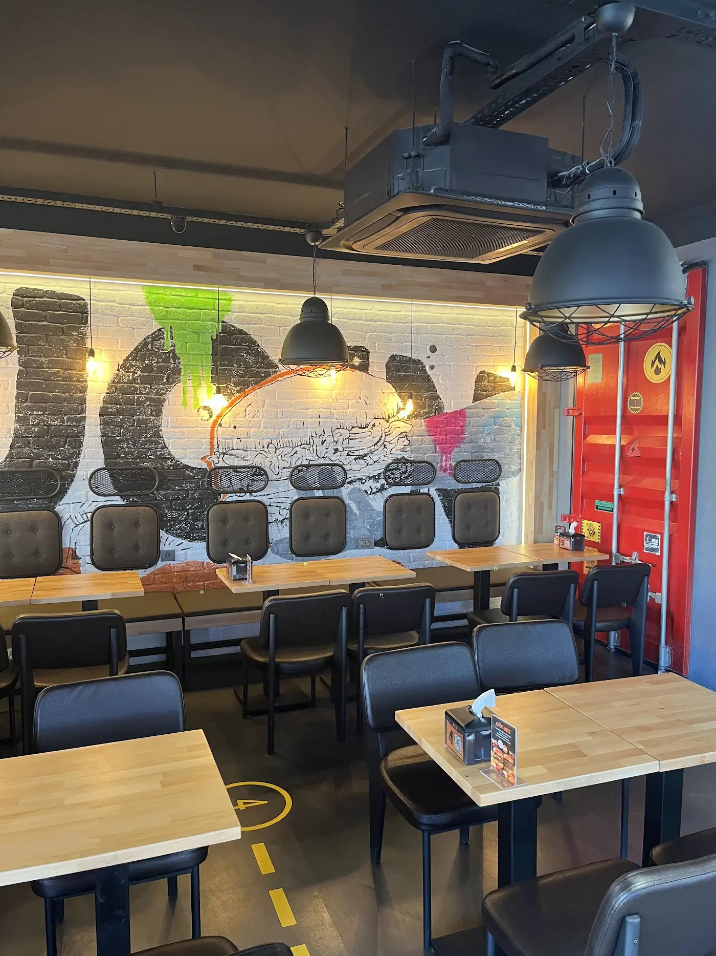 Ohannes Burger Tire fotoğraf 3