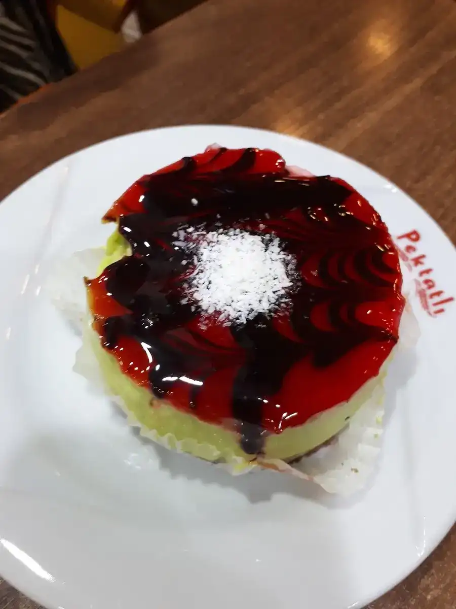 Pek Tatlı fotoğraf 2