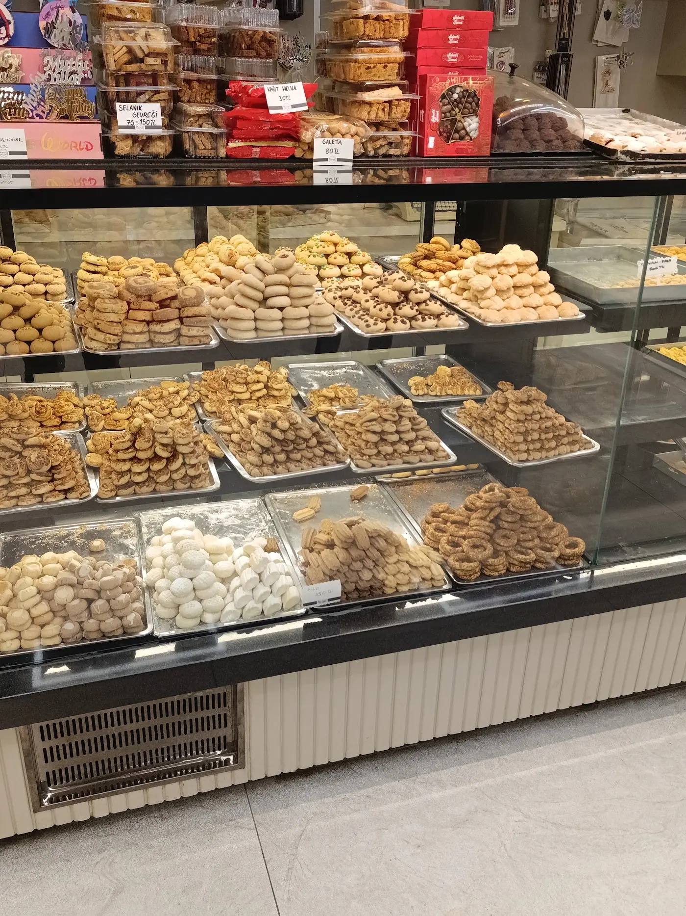Pek Tatlı fotoğraf 3