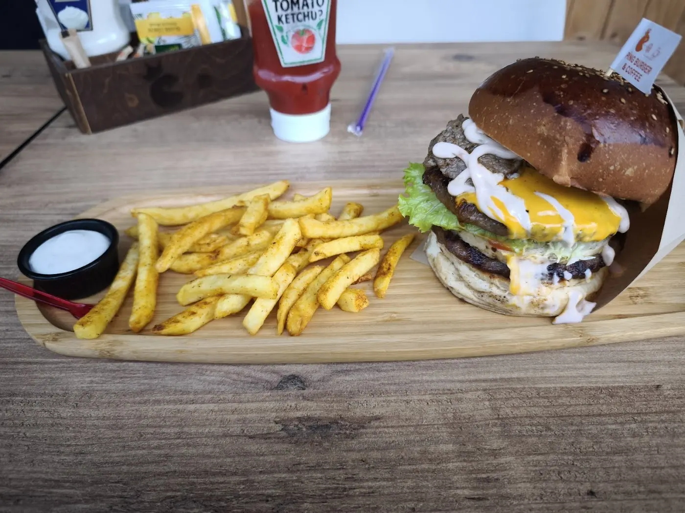 Ping Burger Coffe Tire fotoğraf 3