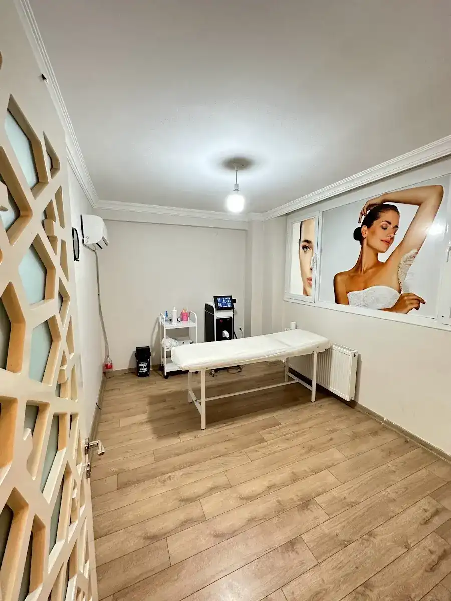 DMA Torbalı Güzellik Salonu Ve Lazer Epilasyon Merkezi fotoğraf 3