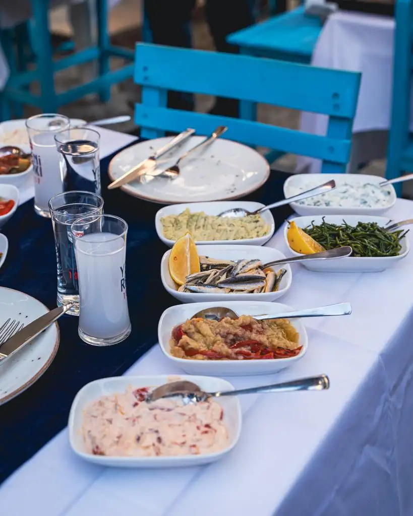 Avlu Urla Bistro & Bar & Patisserie fotoğraf 2