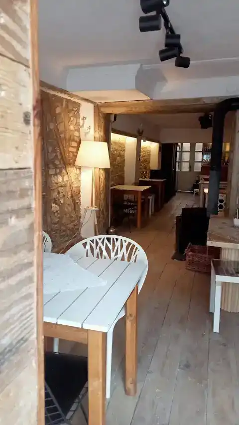 Bizimev urla