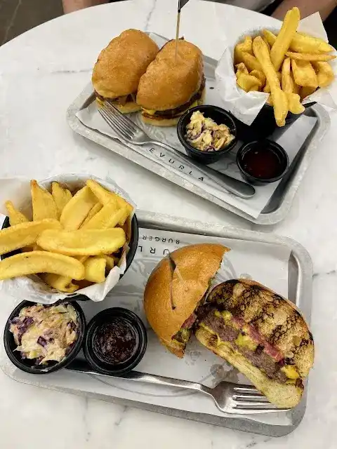 EV URLA BURGER fotoğraf 3