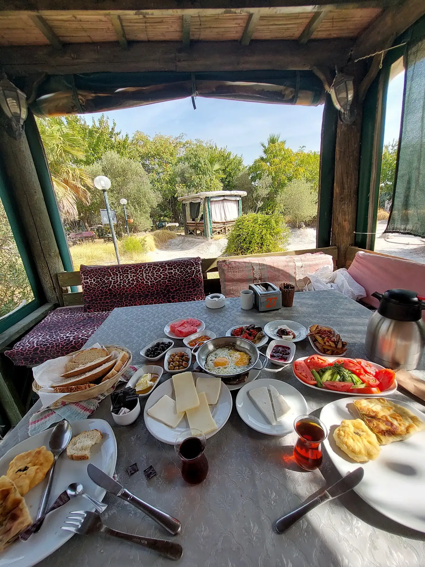 FERONIA KAHVALTI BAHÇESİ fotoğraf 2