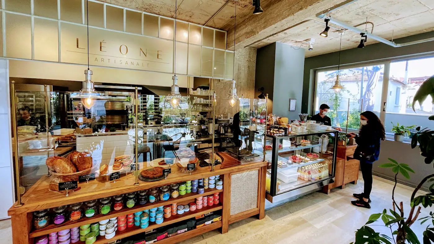 Léone Patisserie & Boulangerie - Urla