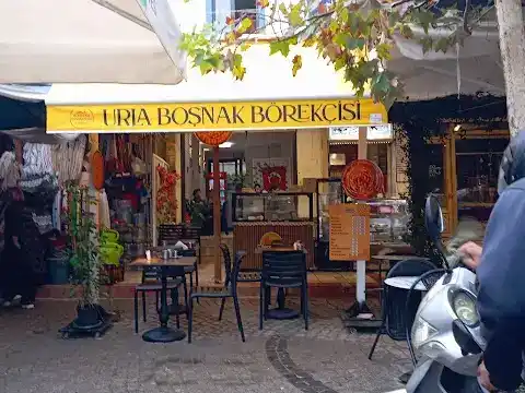 Urla Boşnak Börekçisi