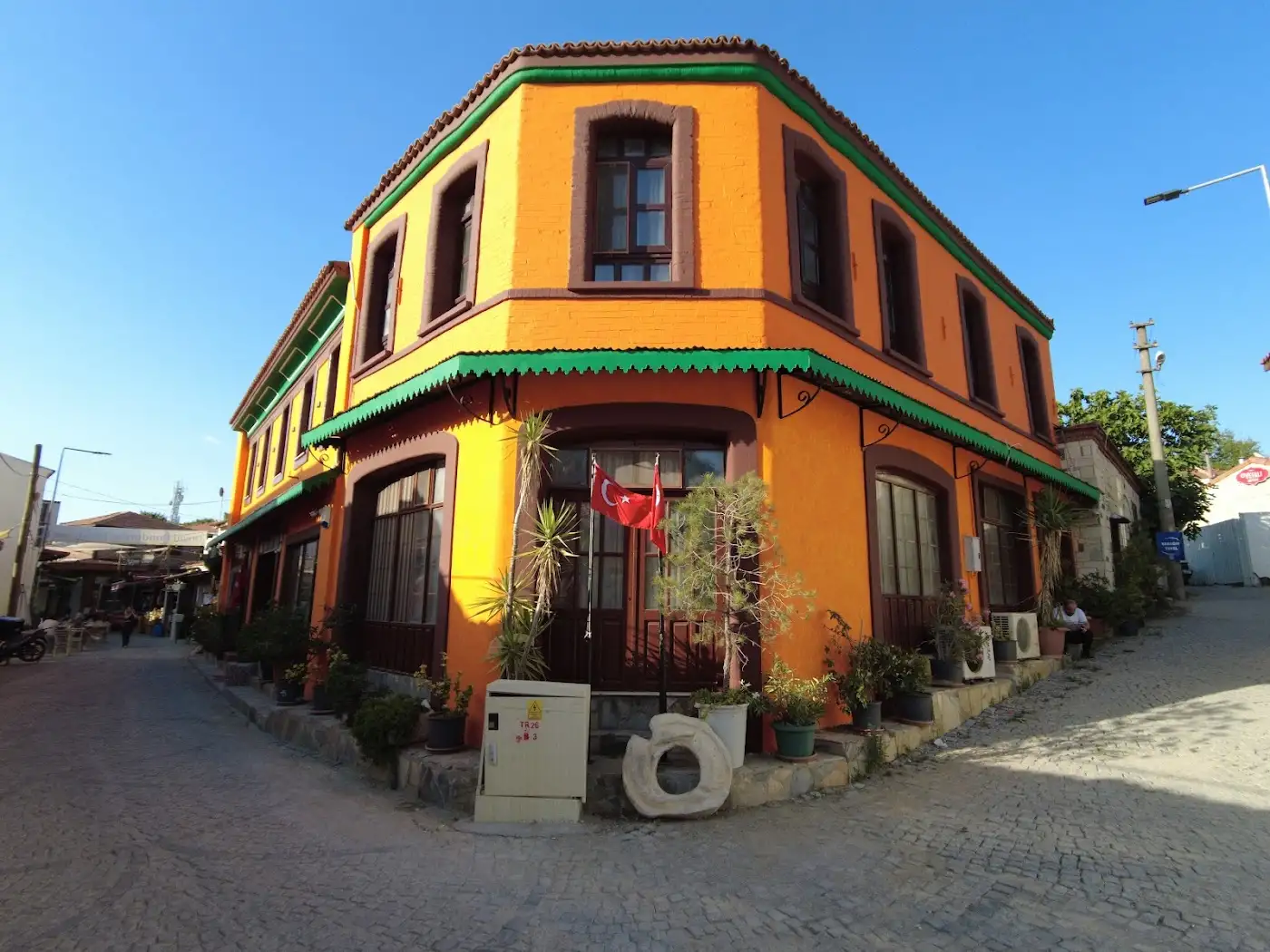 Urla Han Otel