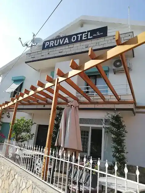 Urla pruva otel
