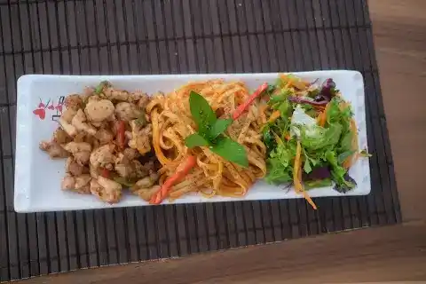 Efsane chicken street fotoğraf 3