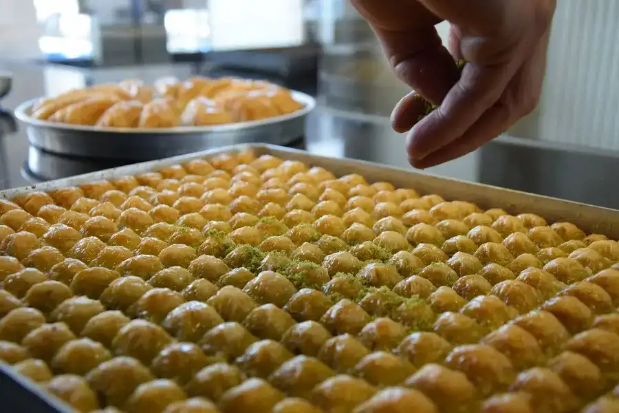 SAC ARASI künefe BAKLAVA KARAMANOGLU TATLIPARK dondurma SALEP fotoğraf 2