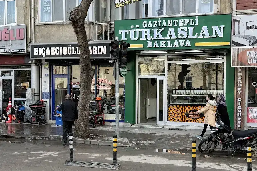 GAZİANTEPLİ TÜRKASLAN BAKLAVA