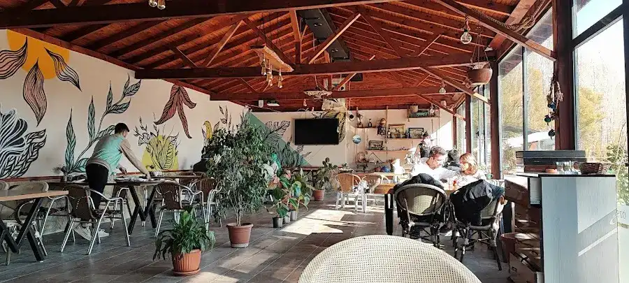 Özsarı At Çiftliği At Binim Merkezi Kahvaltı ve Restaurant
