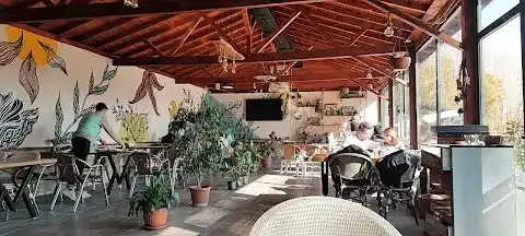 Özsarı At Çiftliği At Binim Merkezi Kahvaltı ve Restaurant